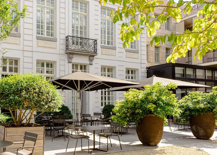 Pillows Grand Boutique Reylof Hotel