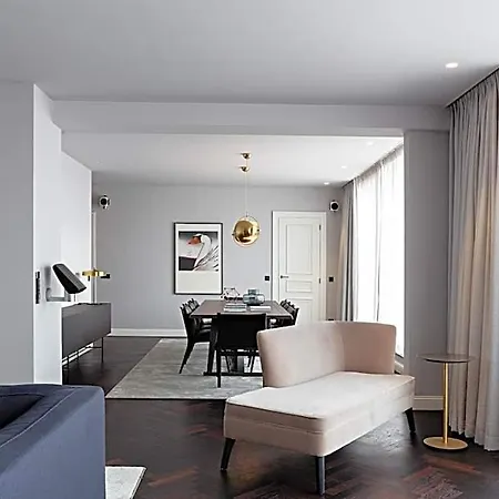 Pillows Grand Boutique Reylof 4* Gand