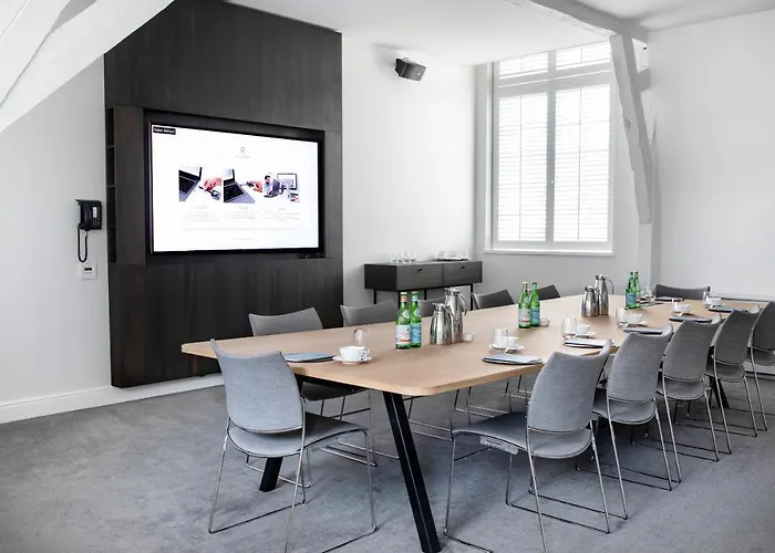 Ξενοδοχείο Pillows Grand Boutique Reylof 4*