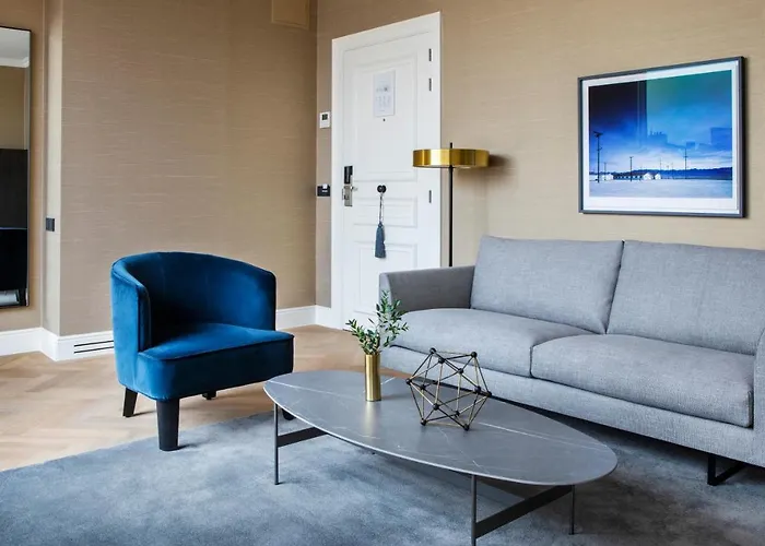 Отель Pillows Grand Boutique Reylof 4*